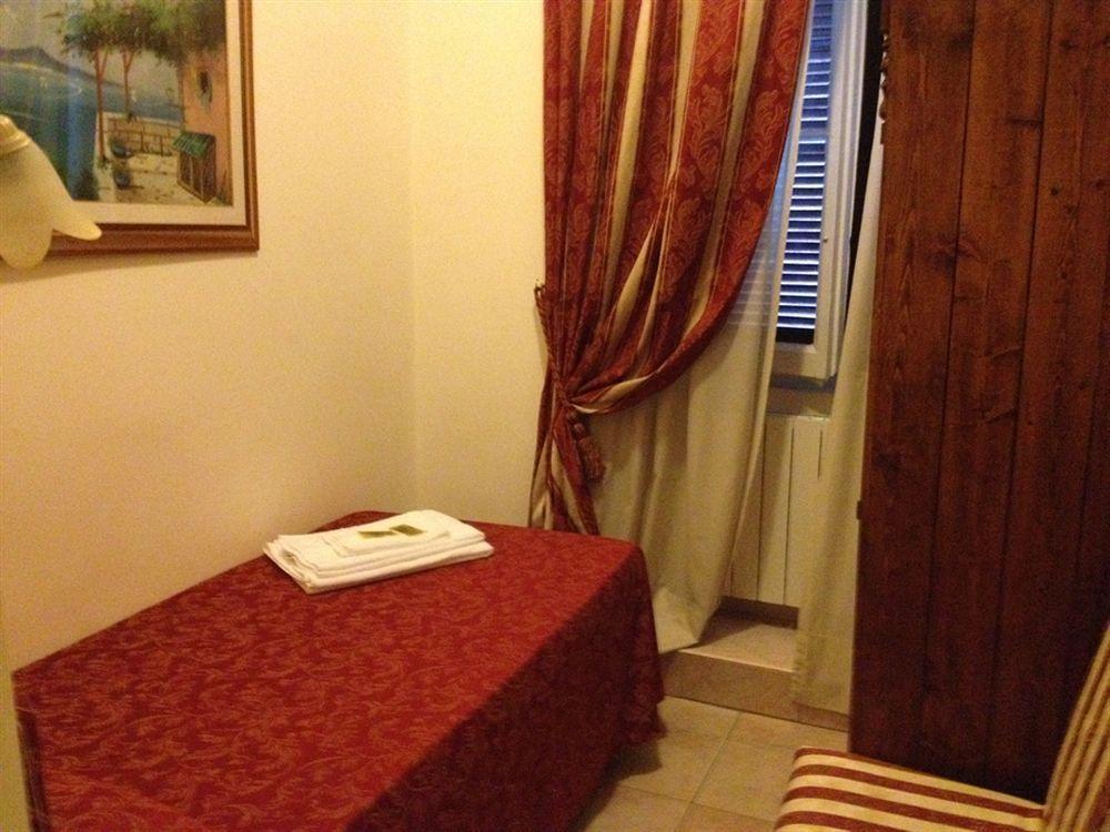 Hotel Sicilia Milan Exterior photo