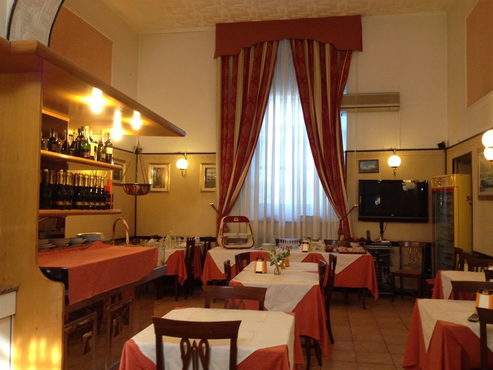 Hotel Sicilia Milan Exterior photo